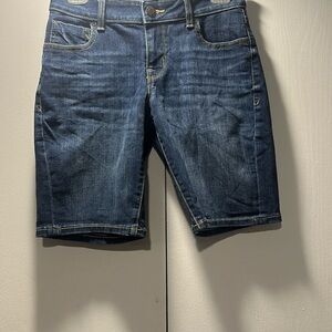 Maurices‎ Dark Blue Denim Bermuda Shorts size 2
